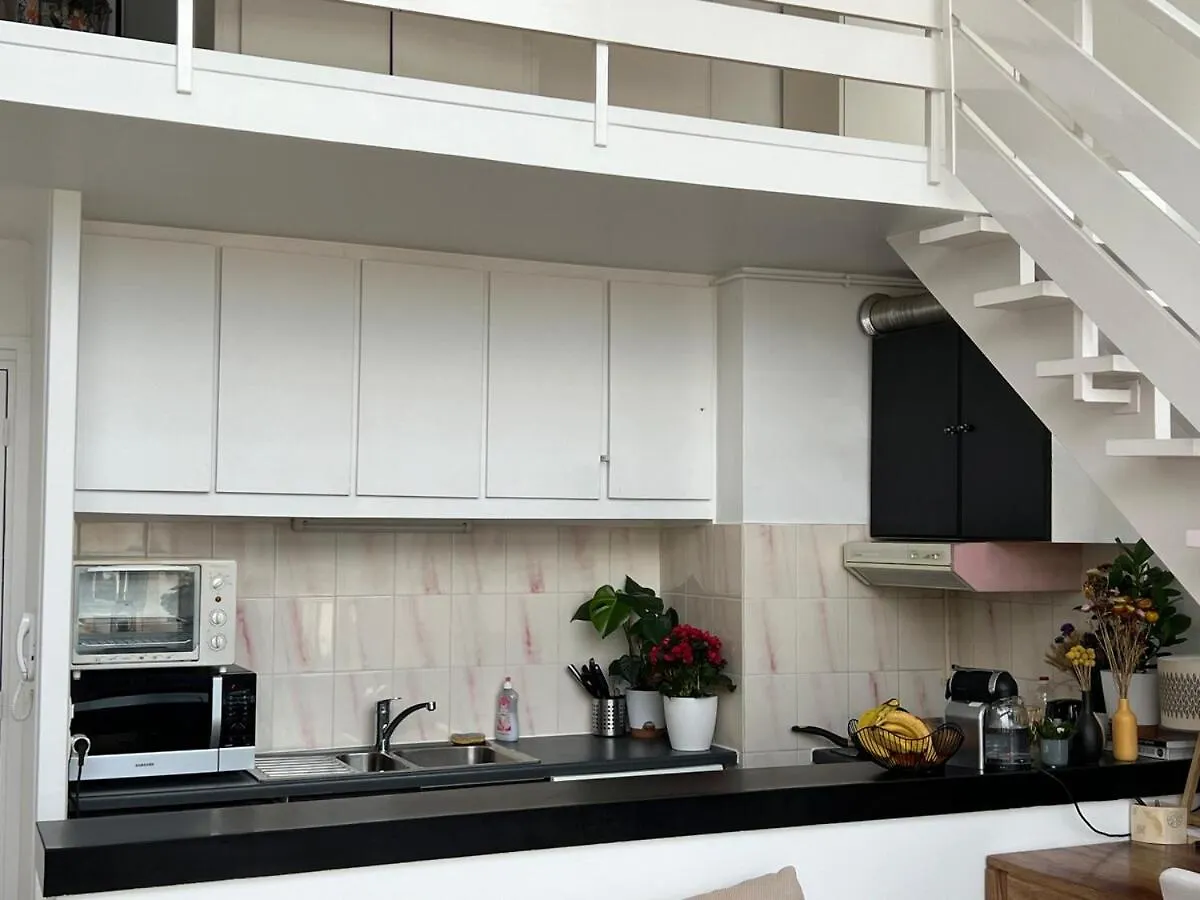 شقة Un Duplex De Charme A باريس فرنسا